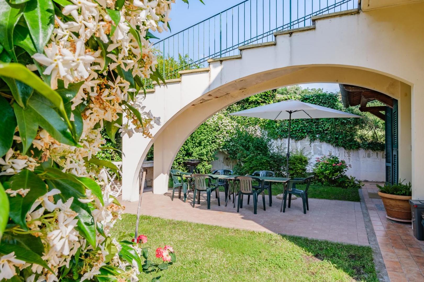 Villa Di Campagna 10 Posti Con Piscina Privata Castellina Marittima Exterior foto